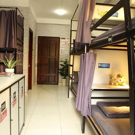 S Phuot Airport Hostel Ho Şi Min Dış mekan fotoğraf