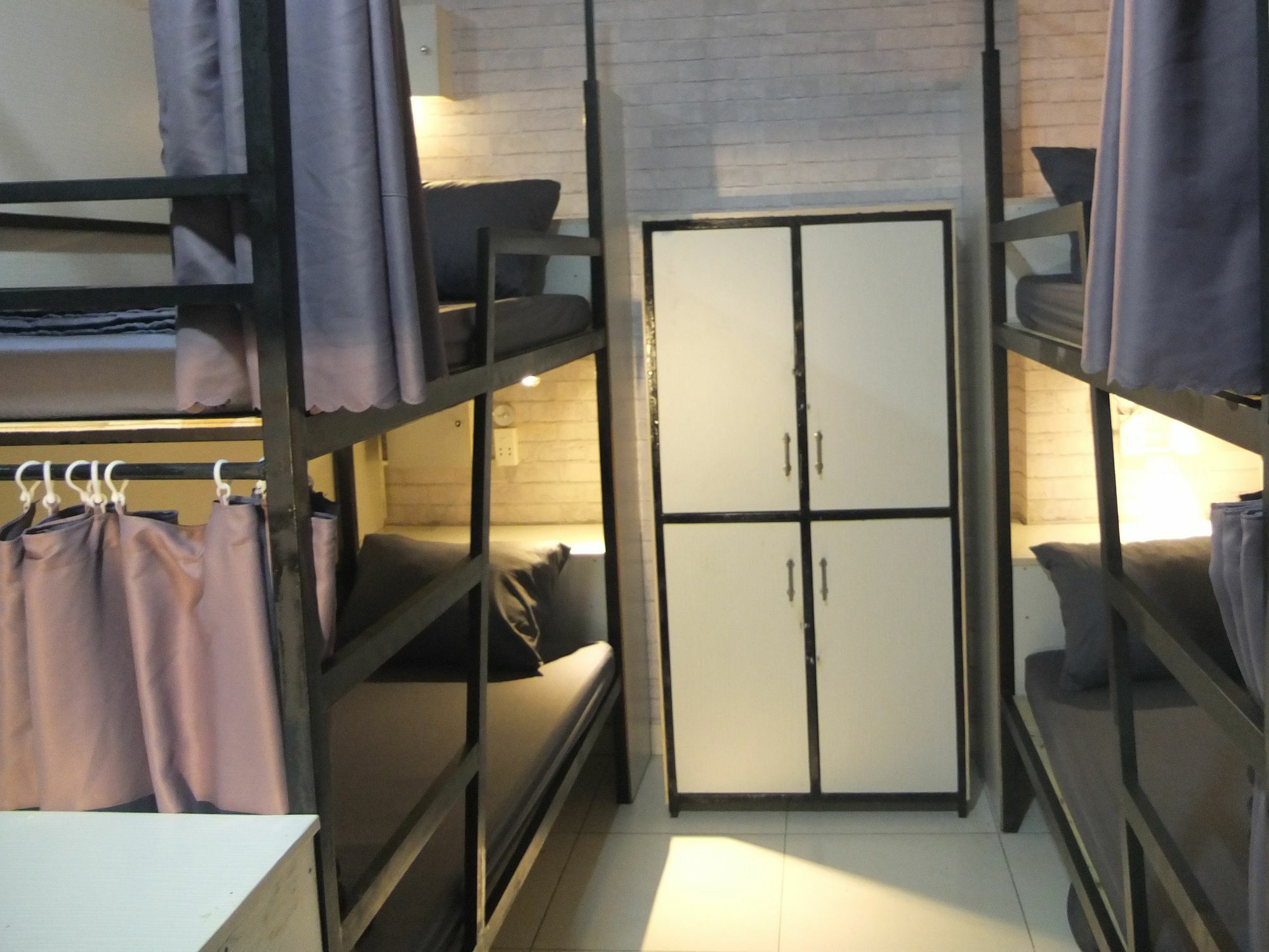 S Phuot Airport Hostel Ho Şi Min Dış mekan fotoğraf